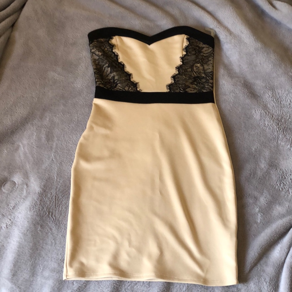 Urban outfitters strapless lace and nude dress M
